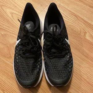 Nike 200M Pegasus 35